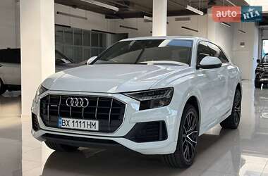 Внедорожник / Кроссовер Audi Q8 2019 в 