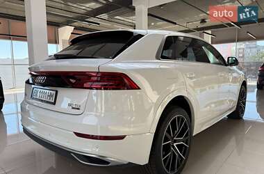 Внедорожник / Кроссовер Audi Q8 2019 в 