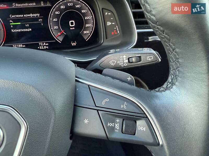 Внедорожник / Кроссовер Audi Q8 2022 в Харькове