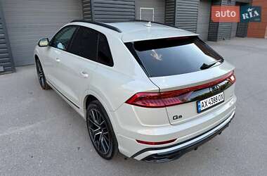 Внедорожник / Кроссовер Audi Q8 2022 в 