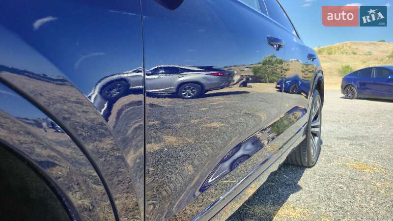 Внедорожник / Кроссовер Audi Q8 2019 в Одессе