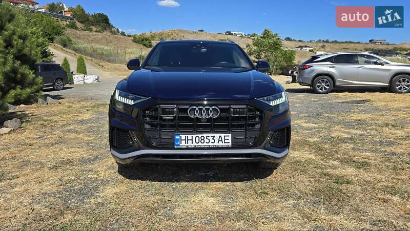 Внедорожник / Кроссовер Audi Q8 2019 в Одессе