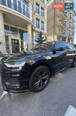Позашляховик / Кросовер Audi Q8 2022 в Києві