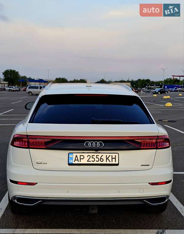 Внедорожник / Кроссовер Audi Q8 2023 в Киеве