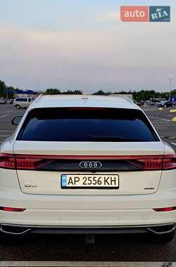 Внедорожник / Кроссовер Audi Q8 2023 в 