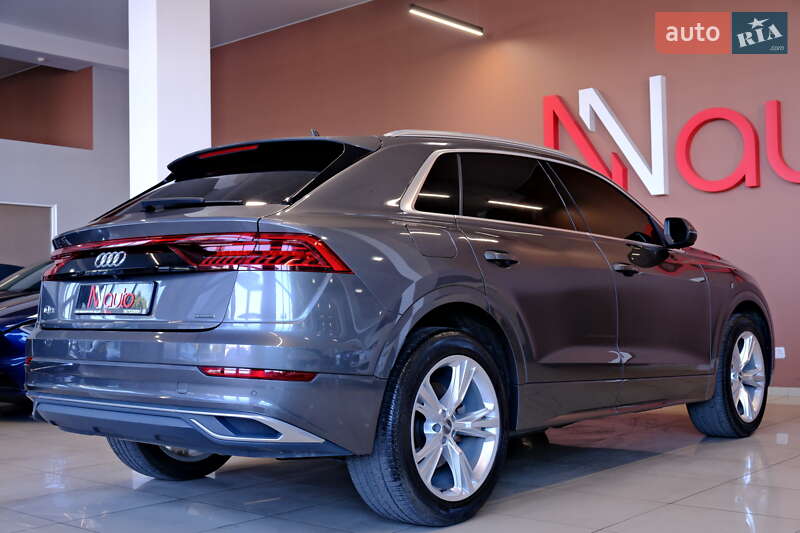 Позашляховик / Кросовер Audi Q8 2019 в Одесі