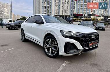 Внедорожник / Кроссовер Audi Q8 2023 в 