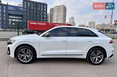 Внедорожник / Кроссовер Audi Q8 2023 в 