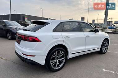 Внедорожник / Кроссовер Audi Q8 2023 в 