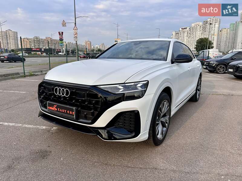 Позашляховик / Кросовер Audi Q8 2023 в Києві