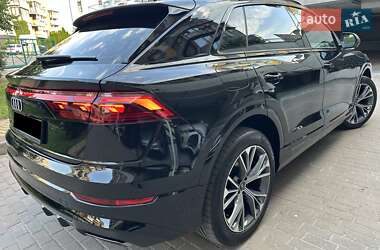 Внедорожник / Кроссовер Audi Q8 2024 в 