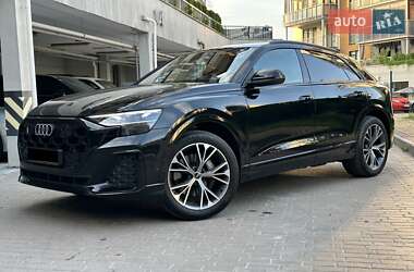 Позашляховик / Кросовер Audi Q8 2024 в Києві