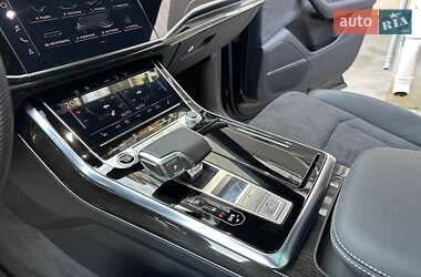 Внедорожник / Кроссовер Audi Q8 2024 в 