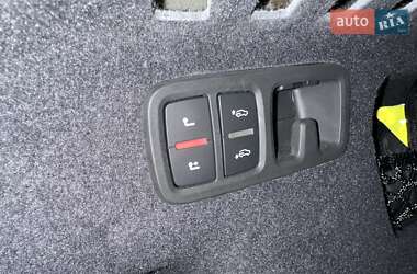 Внедорожник / Кроссовер Audi Q8 2024 в 