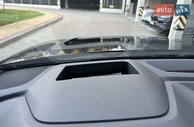 Внедорожник / Кроссовер Audi Q8 2024 в 