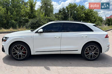Внедорожник / Кроссовер Audi Q8 2023 в 