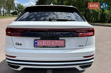 Внедорожник / Кроссовер Audi Q8 2023 в 