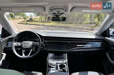 Внедорожник / Кроссовер Audi Q8 2023 в 