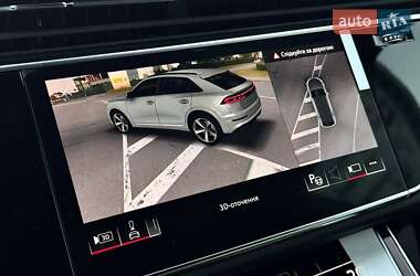 Позашляховик / Кросовер Audi Q8 2025 в 