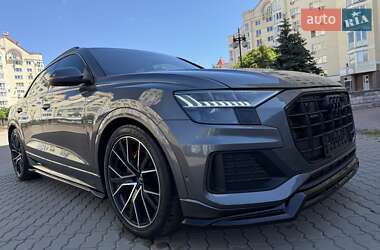 Позашляховик / Кросовер Audi Q8 2020 в Києві