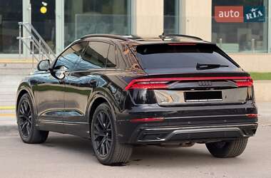 Внедорожник / Кроссовер Audi Q8 2018 в 