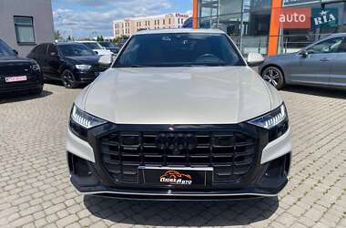 Внедорожник / Кроссовер Audi Q8 2021 в 