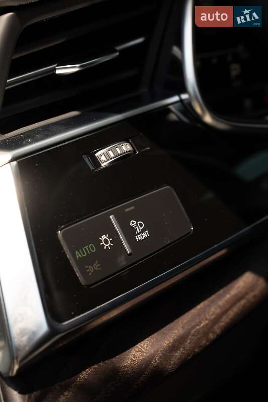 Внедорожник / Кроссовер Audi Q8 2021 в Хмельницком