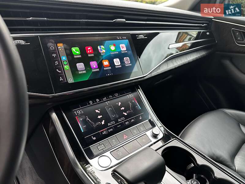 Внедорожник / Кроссовер Audi Q8 2019 в Киеве