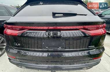 Внедорожник / Кроссовер Audi Q8 2018 в 