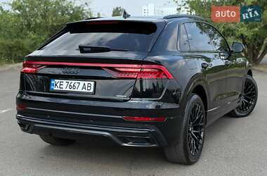 Внедорожник / Кроссовер Audi Q8 2018 в 