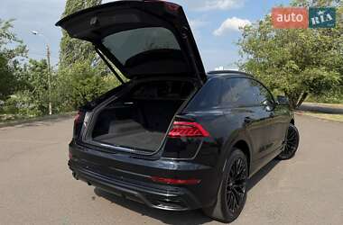 Внедорожник / Кроссовер Audi Q8 2018 в 