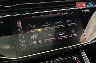 Внедорожник / Кроссовер Audi Q8 2018 в 