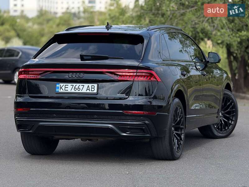 Внедорожник / Кроссовер Audi Q8 2018 в Кривом Роге