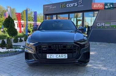 Внедорожник / Кроссовер Audi Q8 2018 в 