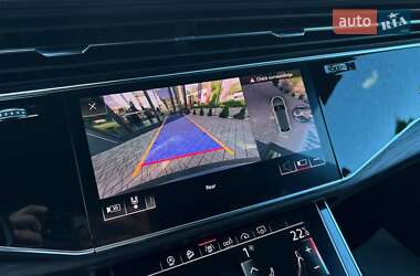Внедорожник / Кроссовер Audi Q8 2018 в 