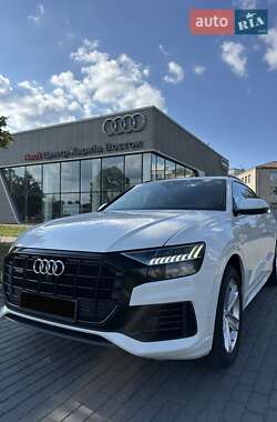 Внедорожник / Кроссовер Audi Q8 2019 в 