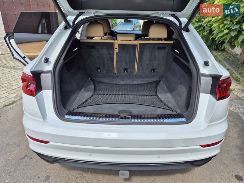 Внедорожник / Кроссовер Audi Q8 2021 в Ровно фото 32 Внедорожник / Кроссовер Audi Q8 2021 в Ровно