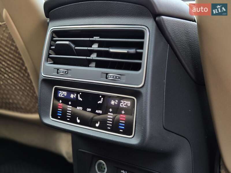 Внедорожник / Кроссовер Audi Q8 2021 в Ровно фото 54 Внедорожник / Кроссовер Audi Q8 2021 в Ровно