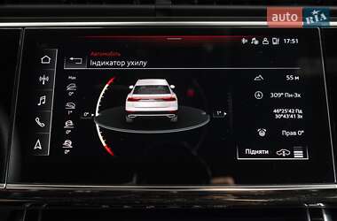 Внедорожник / Кроссовер Audi Q8 2021 в 