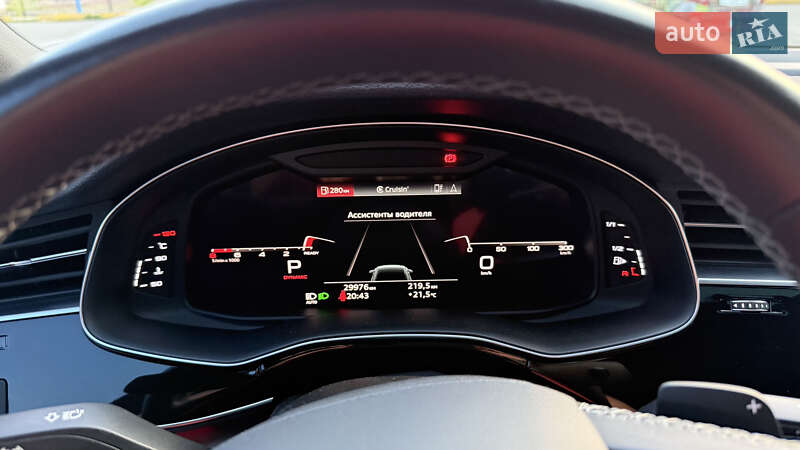 Внедорожник / Кроссовер Audi Q8 2021 в Киеве