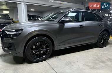 Внедорожник / Кроссовер Audi Q8 2019 в 