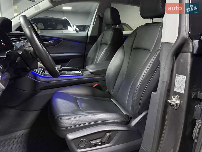 Позашляховик / Кросовер Audi Q8 2019 в Києві