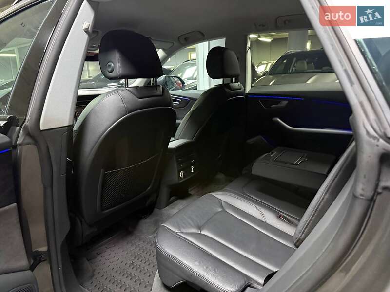 Позашляховик / Кросовер Audi Q8 2019 в Києві