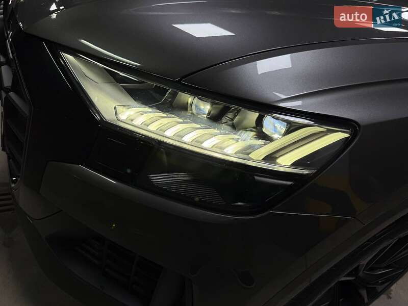 Позашляховик / Кросовер Audi Q8 2019 в Києві