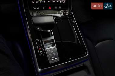 Внедорожник / Кроссовер Audi Q8 2019 в 