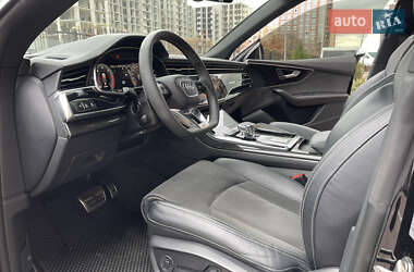 Внедорожник / Кроссовер Audi Q8 2021 в 