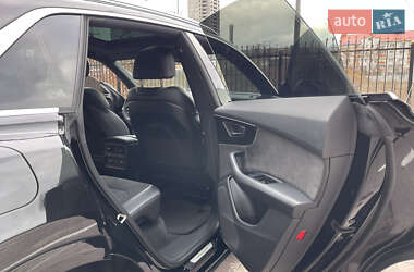 Внедорожник / Кроссовер Audi Q8 2021 в 