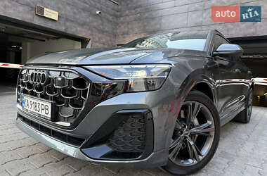 Внедорожник / Кроссовер Audi Q8 2024 в Киеве