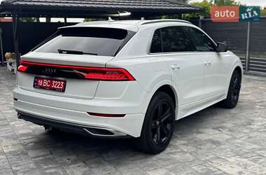 Внедорожник / Кроссовер Audi Q8 2018 в 