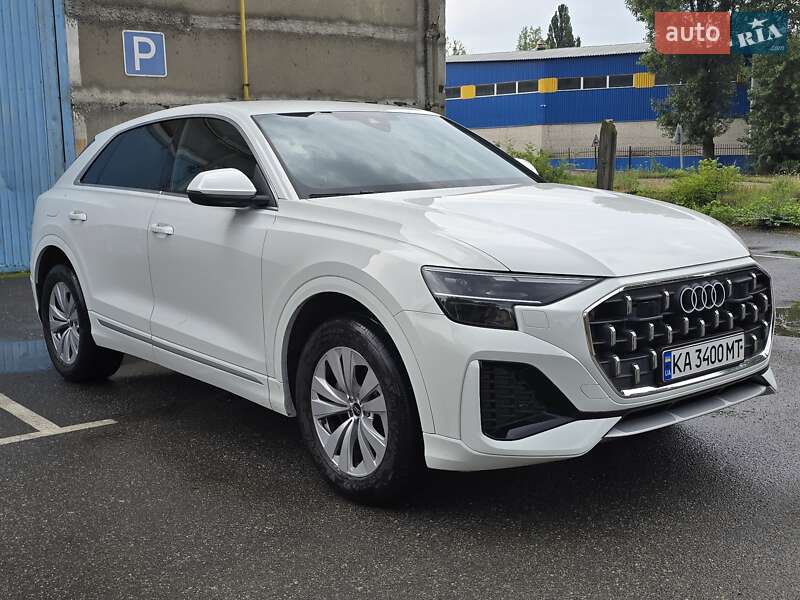 Внедорожник / Кроссовер Audi Q8 2024 в Киеве
